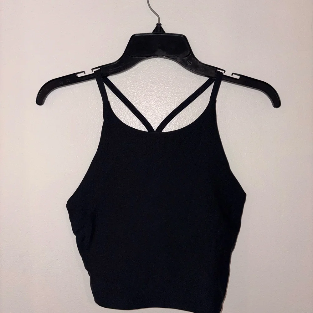 Old Navy Black Strappy Crop Top - Picture 1 of 2